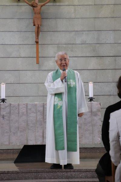 「からの手で、あなたの御前に♪」塩田泉神父